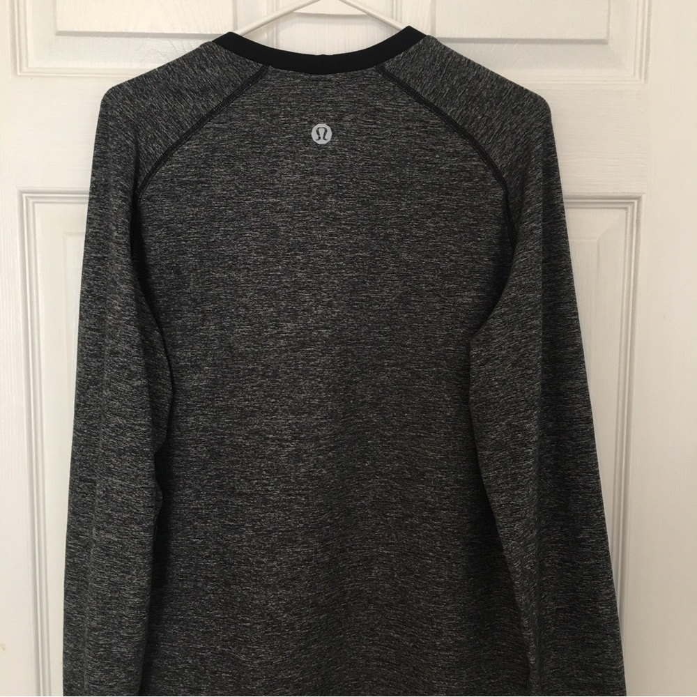 Lululemon Cypress Run Grey and Black Heathered Long Sleeve - Picture 8 of 8